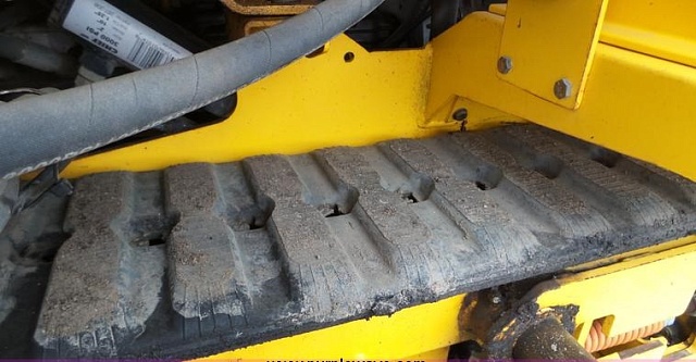 Мини укладчик асфальта на гусеничном ходу TP411